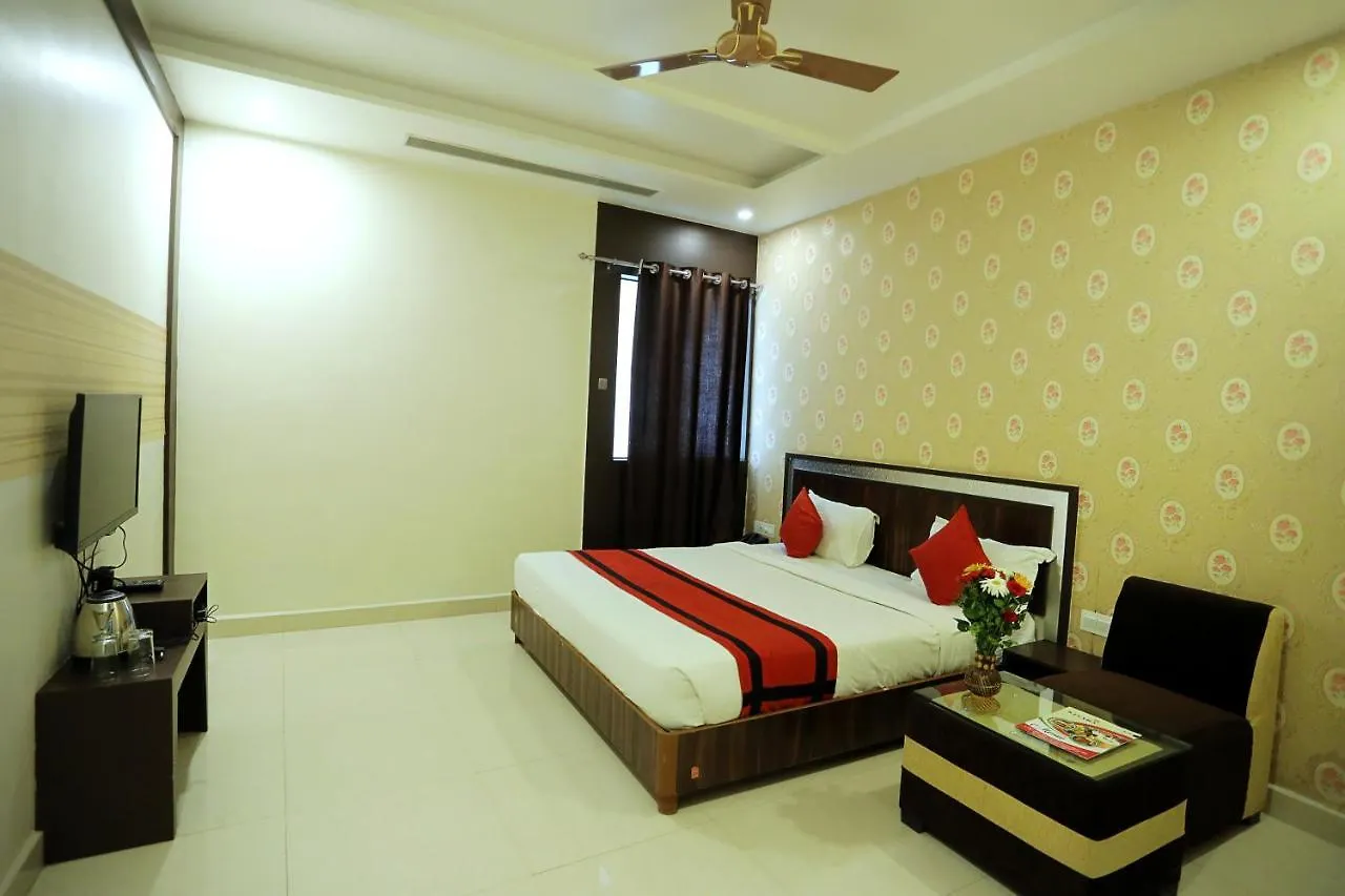 ***  Hotel Kiaara Waranasi Indie