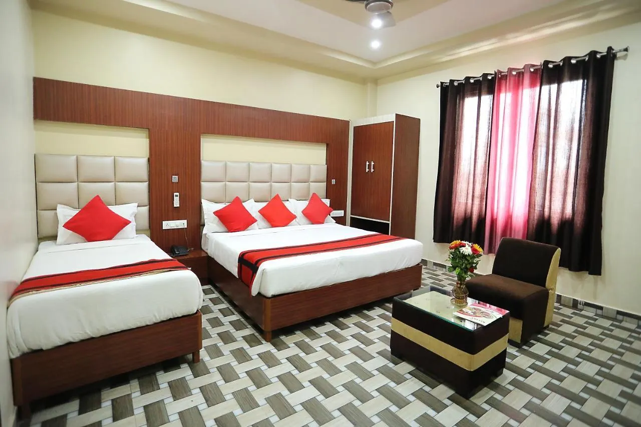 Hotel Kiaara Waranasi